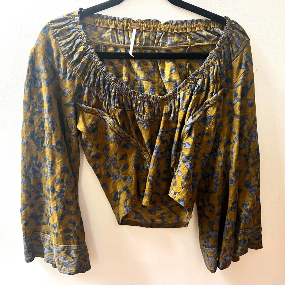 Free People On the Block Bell Sleeve top small s - Picture 5 of 6